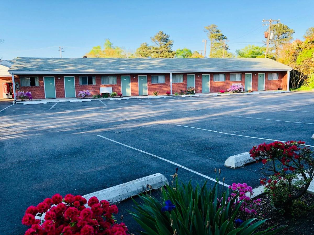Bassett Motel Williamsburg Exterior foto